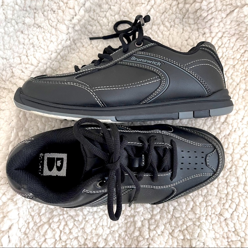 🎳 Brunswick Bowling Shoes 🎳